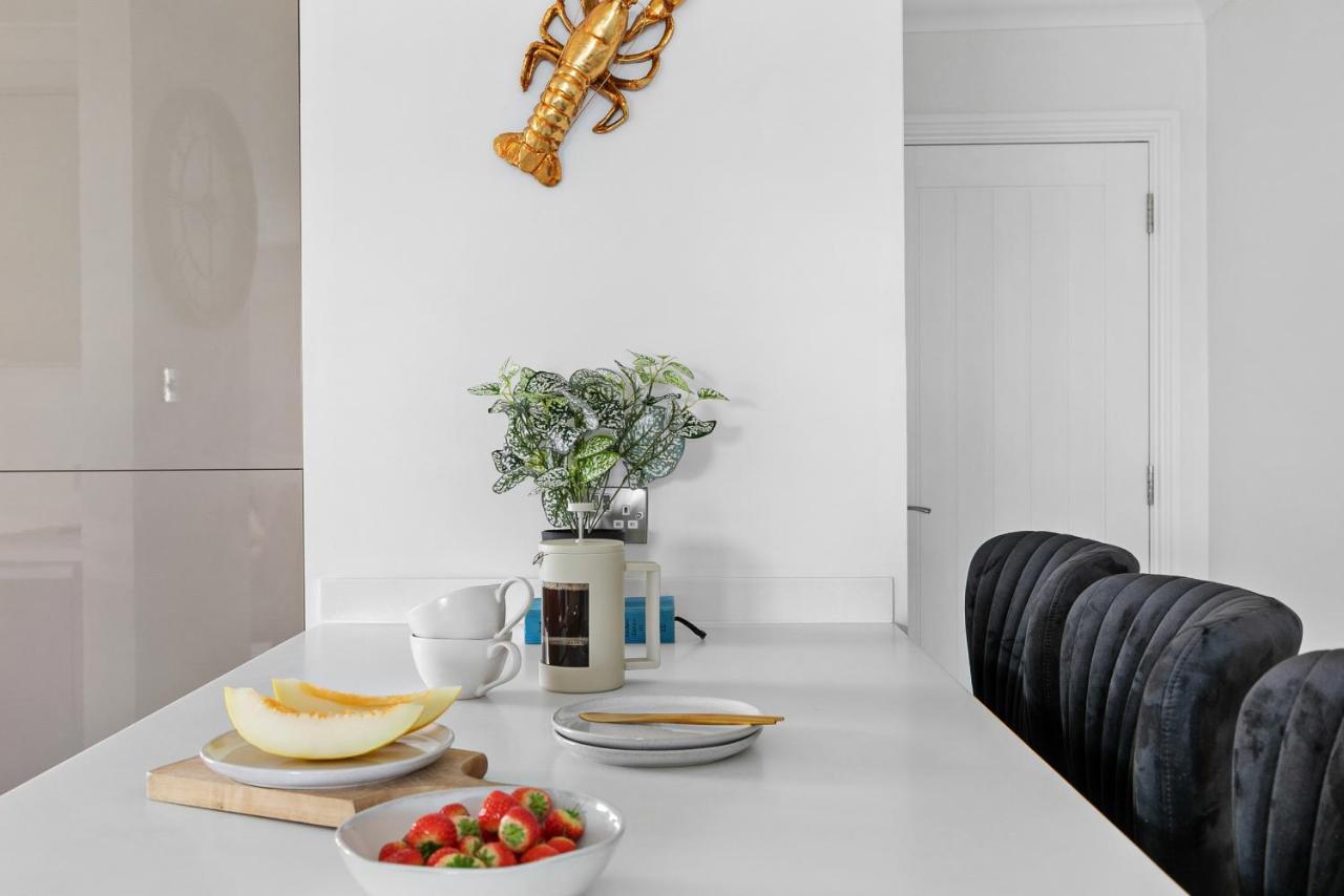 The Seaview Suites At The Corbyn Apartments Торкі Екстер'єр фото