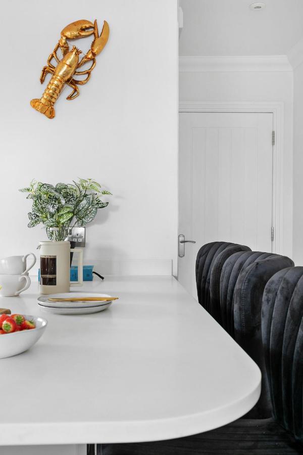 The Seaview Suites At The Corbyn Apartments Торкі Екстер'єр фото